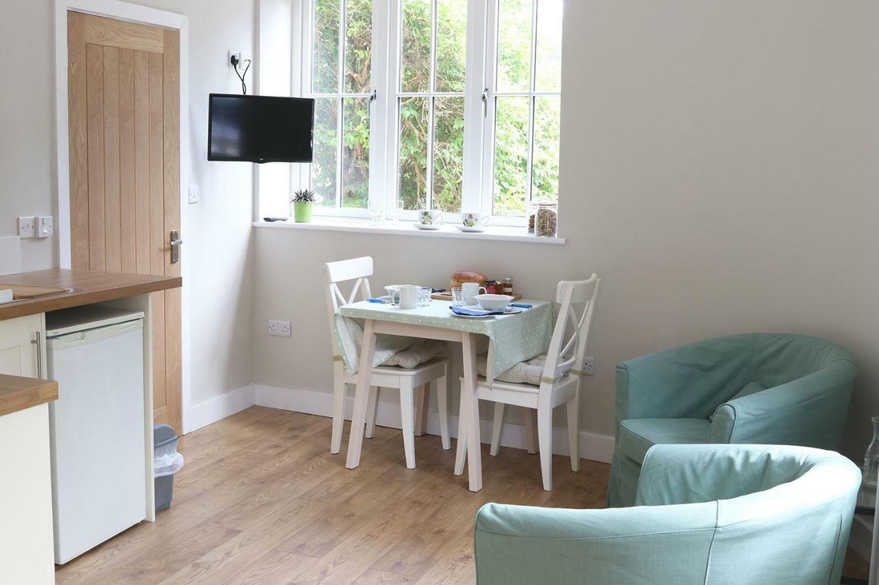 Ferienwohnung Rose Barn West Lavington Exterior foto