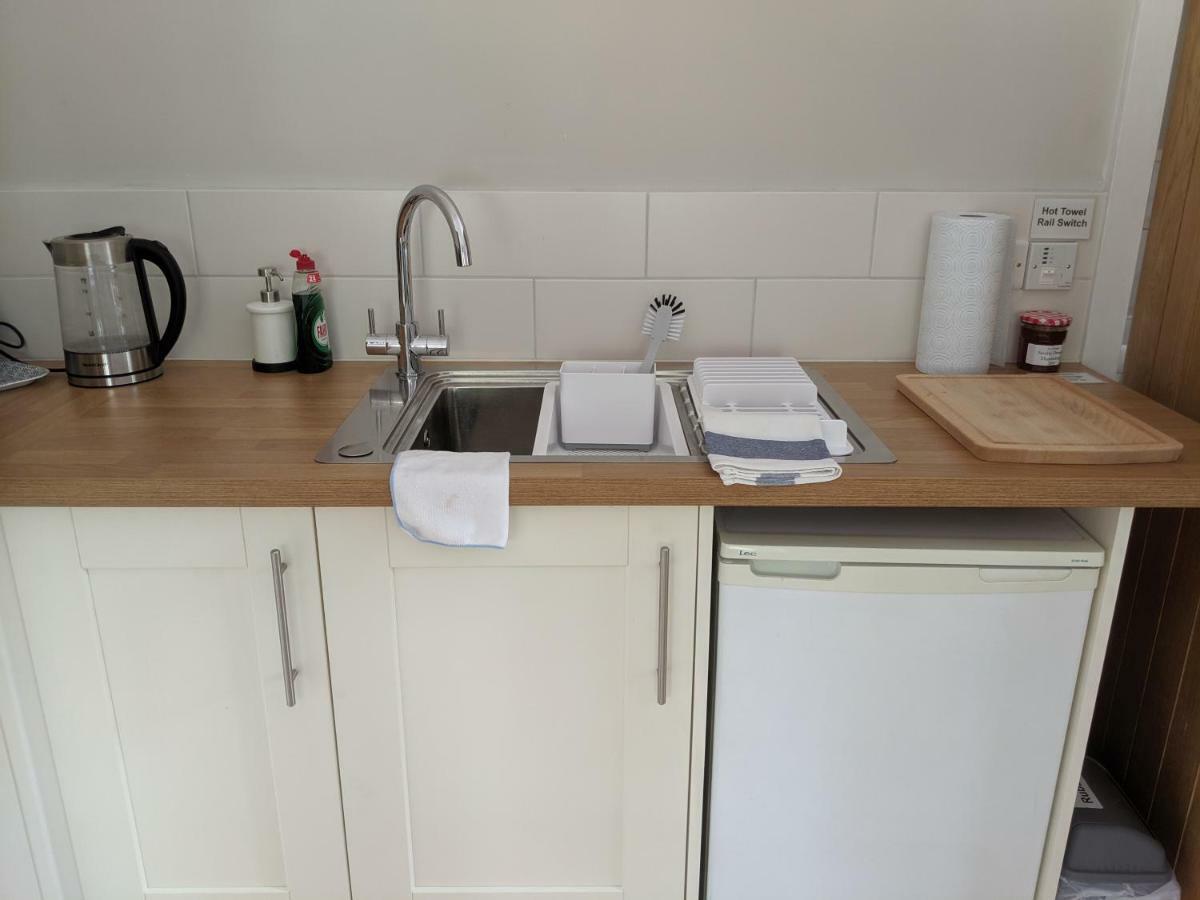 Ferienwohnung Rose Barn West Lavington Exterior foto